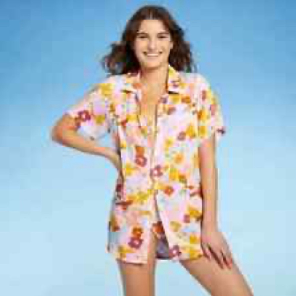 NWT Xhilaration Women’s Cover Up
Swimwear Size Medium‎